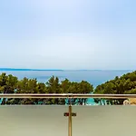 Sea Sparkle 2 Luxury Apartment