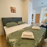 Apartments Helen