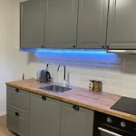 Apartment In City Center 2