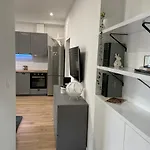 Apartment In City Center 2