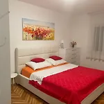 Petra Apartment
