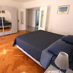 Elegant Luxury 2-Bedroom Apartment In Split City Center