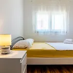 Apartments Lacaleta