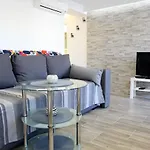 Pearl Apartment