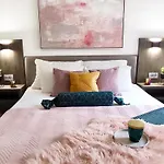 Modern Apartment Rino
