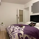 Apartment Leona