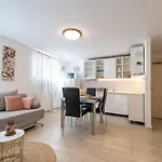 Marjan Apartment