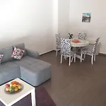 3 Bedroom Apartment With Terrace And Free Parking