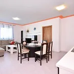 3 Bedroom Nice Home In Solin