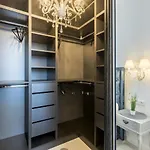 Carmen - Luxury 2-Bedroom Apartment - Downtown