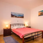 Apartments Mihael