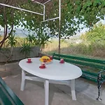 Apartments Tomic