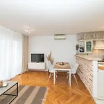 Malea Suite