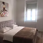 City Core Apartment