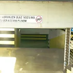 Bura2 , With Private Parking In The Garage