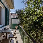 Ferula, 3 Bedroom Apartment Near Beach Bacvice