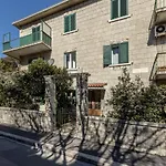 Ferula, 3 Bedroom Apartment Near Beach Bacvice