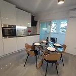 Parkside Oasis