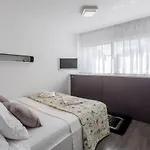 First Choice Apartment