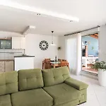 Apartment Horizon