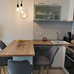 Modern Apartman Marcelina With A Garage And Balcony With Wifi