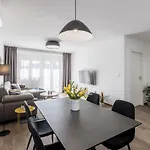 Domus Mea Apartment
