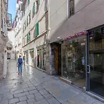 Aspalathos Old Town Residence