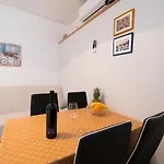 Oleander Apartments Split