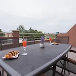Bloom Apartment