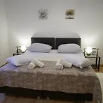 Apartment Ana