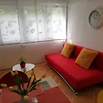 Apartment Tea 2