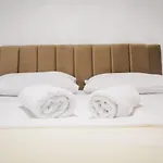 Lions Luxury Rooms