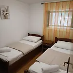 Apartment Dujas
