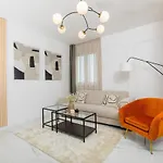 Apartment Cosmopolitan ****
