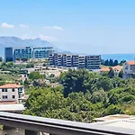 Apartment Azure *Close To The Beach