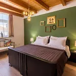 Main Square Duplex With Rooftop Terrace