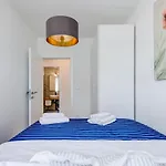 Luxury Apartment Giga