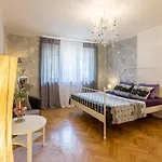 Artistic Chill Art Apartment 2+2.Centar Of Split.