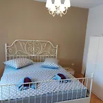 Great View Comfortable Apartment Whit Free Parking