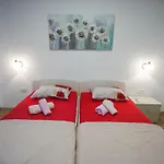 Studio Apartman M&F