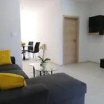 Apartmani Miki