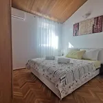 Apartment Delminium