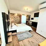 Studio Apartmani Pomalo/ Take It Easy