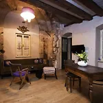 La Divine- Captured By History Inside Palace Loft
