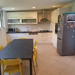 Great Apartment For 5