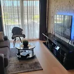 Luxury Apartment 4Seasons With Garage