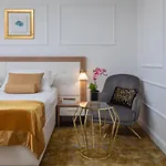 Hotel Corner