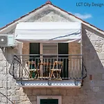 Lct City Design Apartment