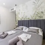 Diamond Luxury Rooms