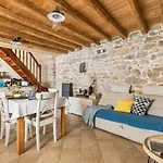 Holiday Home Vintage